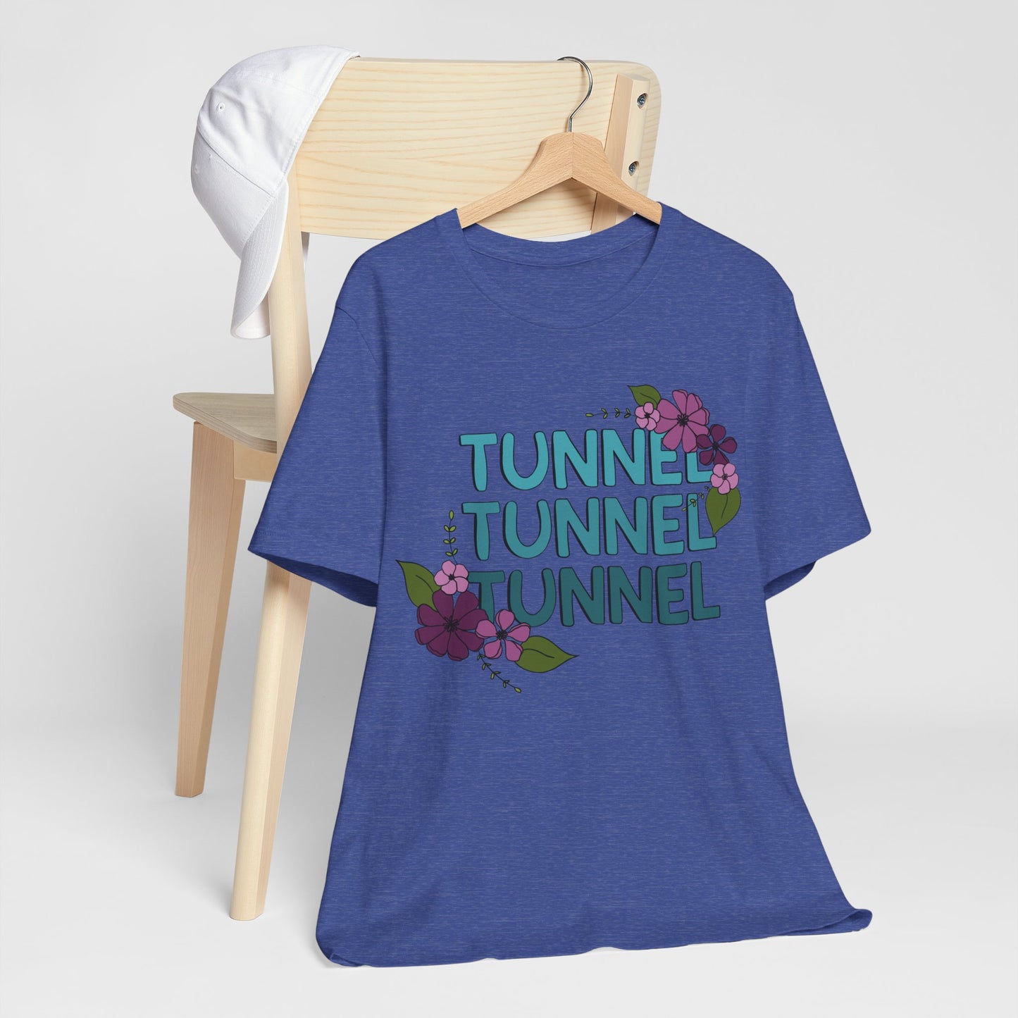 Dog Agility Tunnel Tunnel Tunnel Floral Print Bella + Canvas Short Sleeve Tee